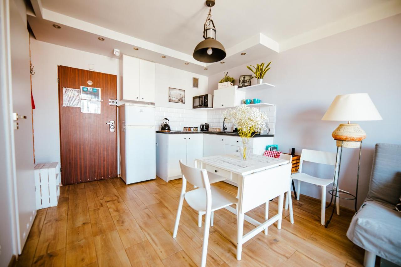 Bright 14Th Floor Central Home With Balcony & Views 바르샤바 외부 사진