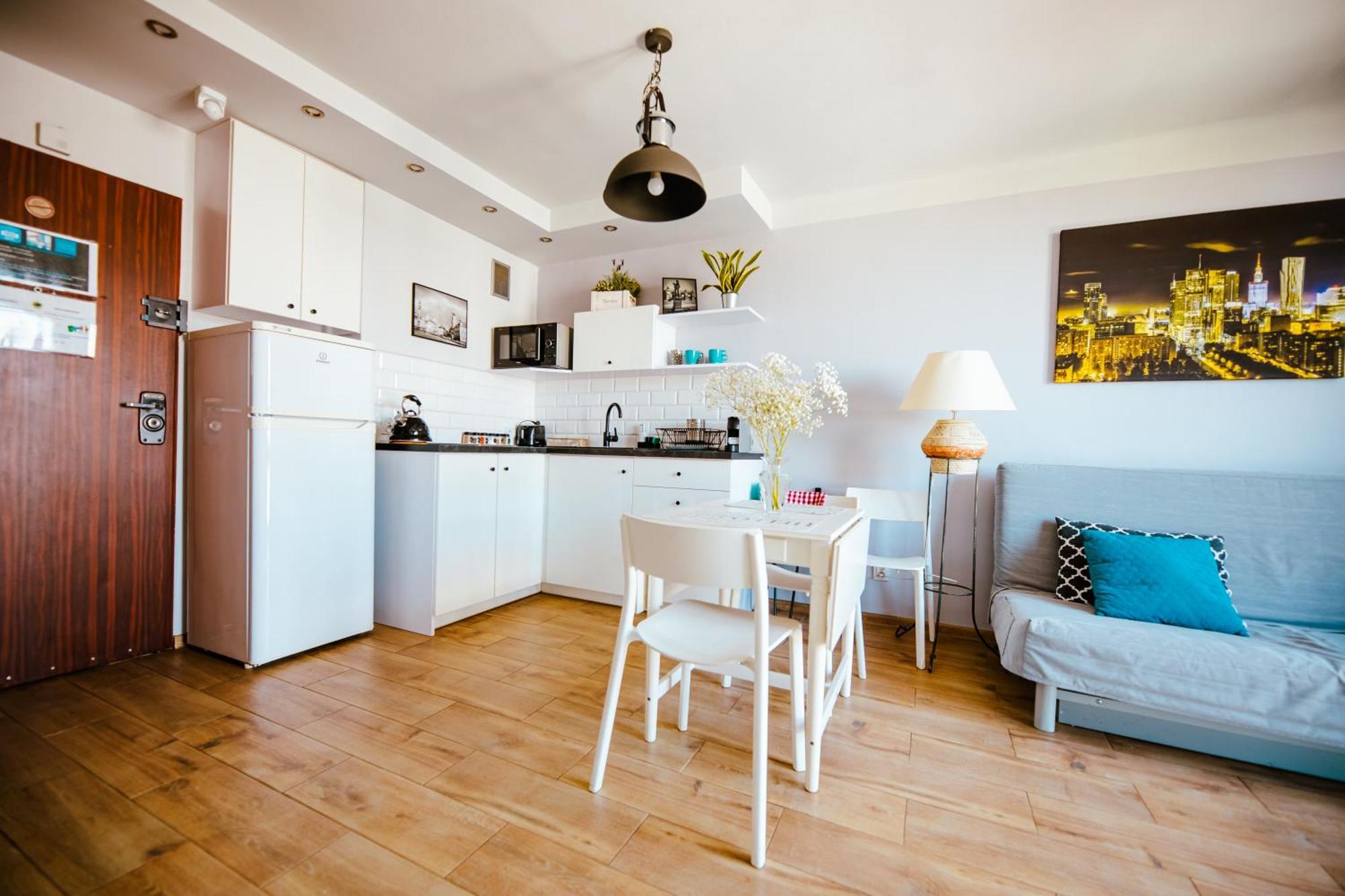 Bright 14Th Floor Central Home With Balcony & Views 바르샤바 외부 사진