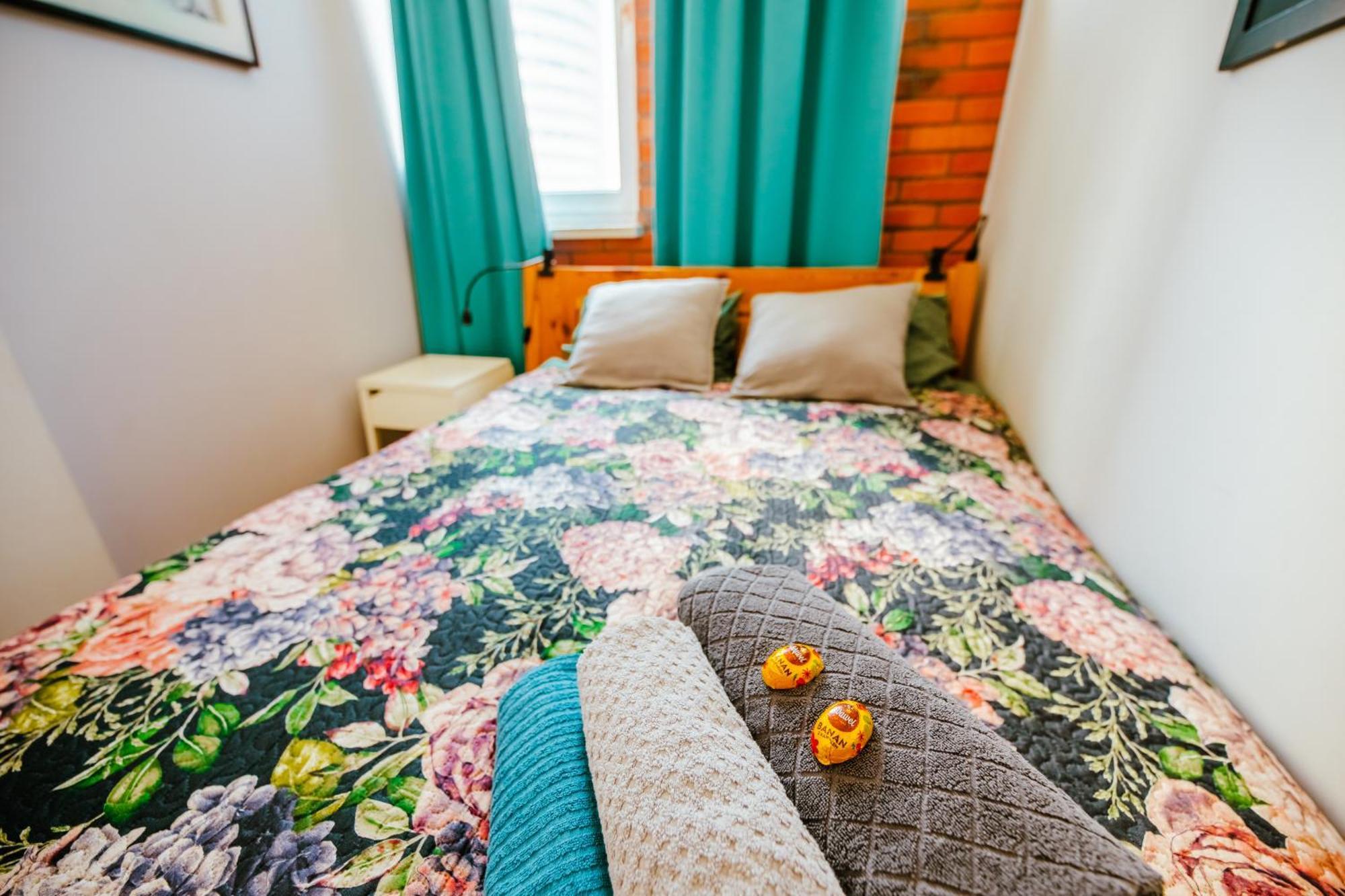 Bright 14Th Floor Central Home With Balcony & Views 바르샤바 외부 사진