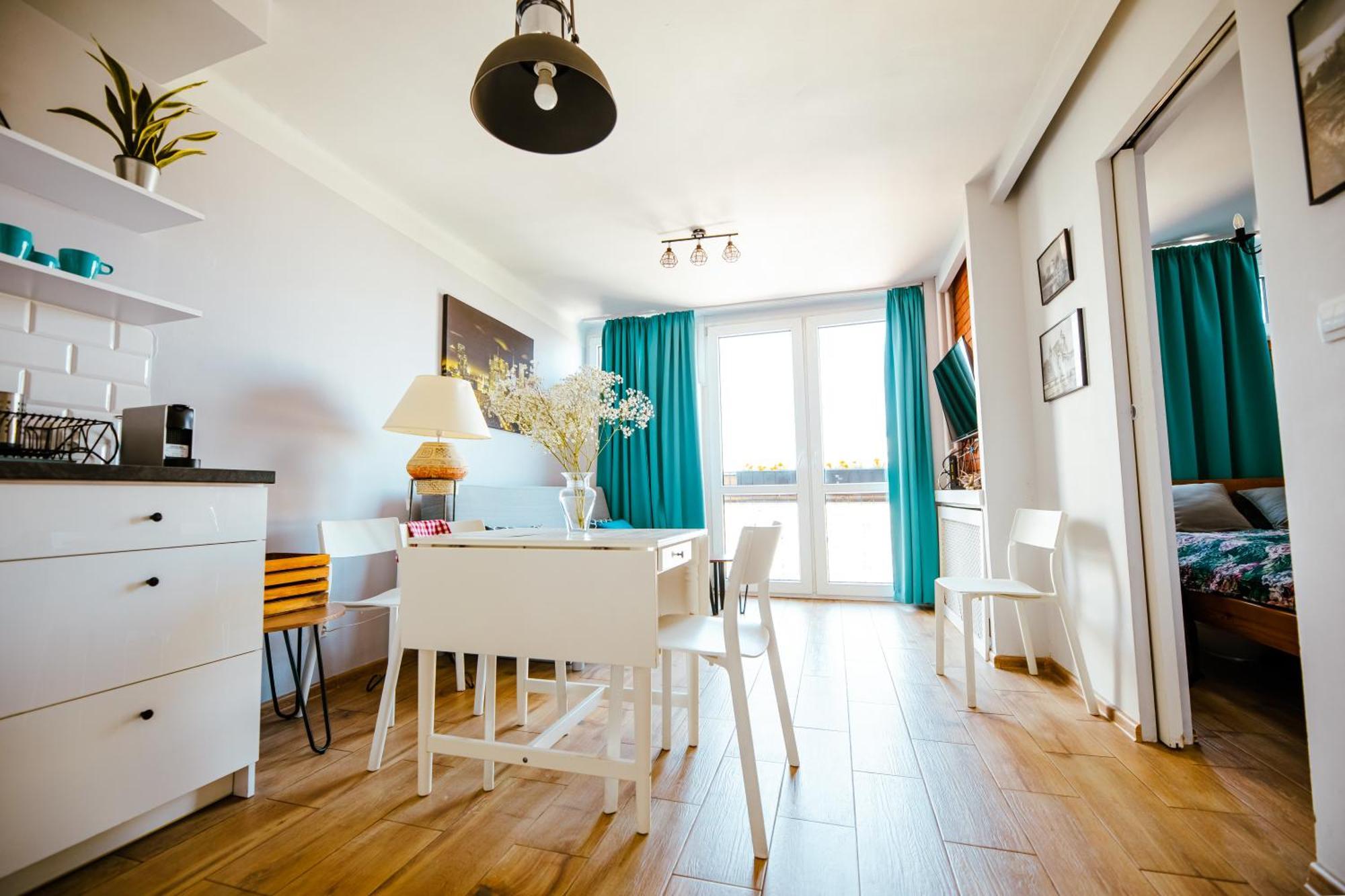 Bright 14Th Floor Central Home With Balcony & Views 바르샤바 외부 사진