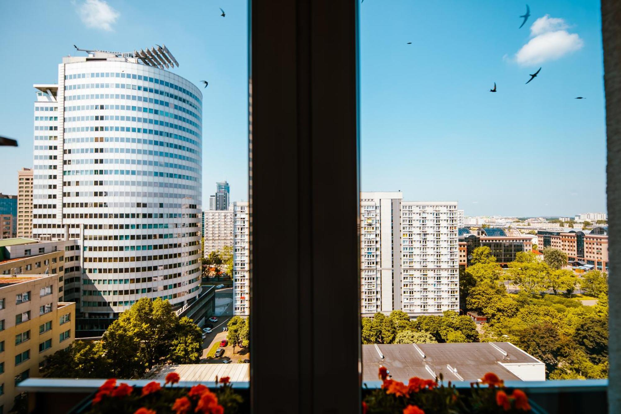Bright 14Th Floor Central Home With Balcony & Views 바르샤바 외부 사진